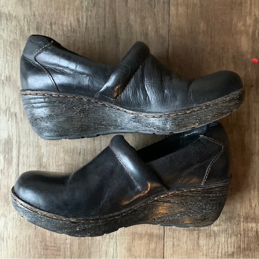BOC black leather Peggy clog
